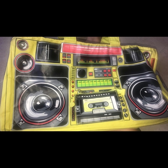 **SOLD** YELLOW PARCEL Radio Bag - Picture 2 of 3